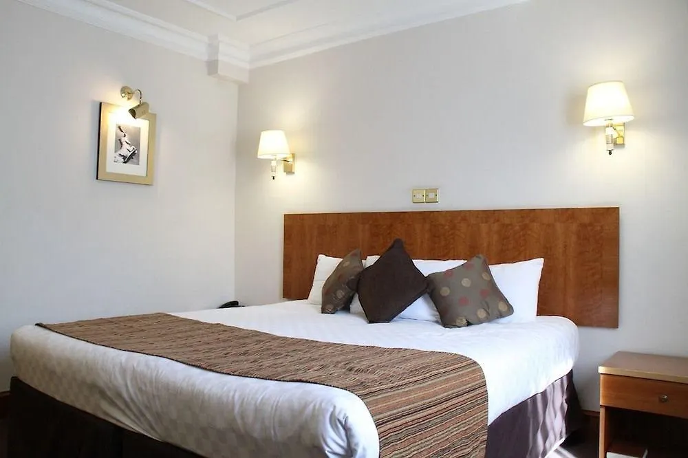 فندق Thistle Edinburgh, The King James