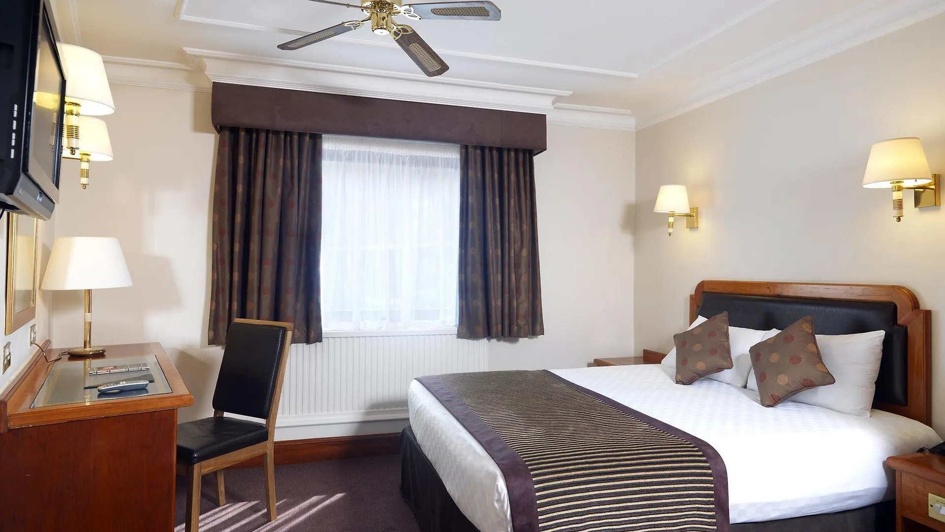 Thistle Edinburgh, The King James イギリス